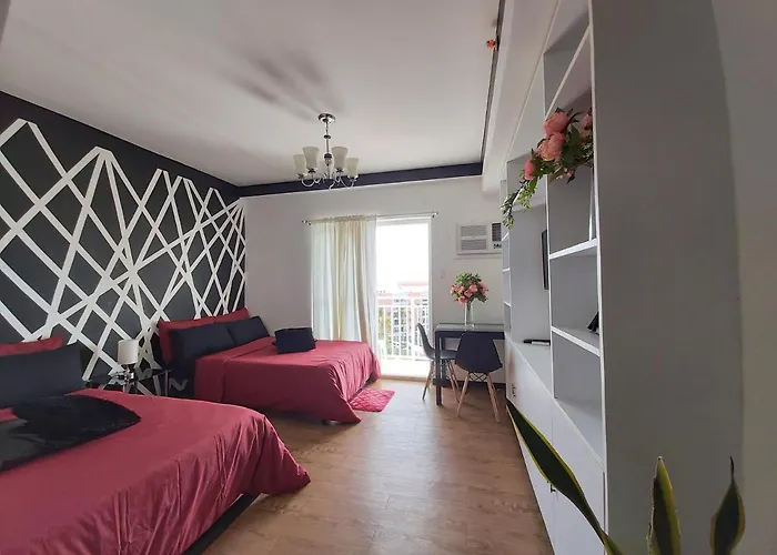 Newest With Balcony Near Airport *